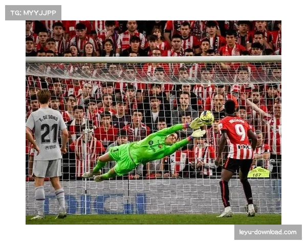 西甲巴萨季前备战受伤病困扰 特尔施特根等七名主力缺席训练